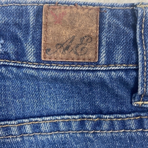 American Eagle 100% Cotton Bermuda Distressed Jean Shorts - Picture 6 of 9